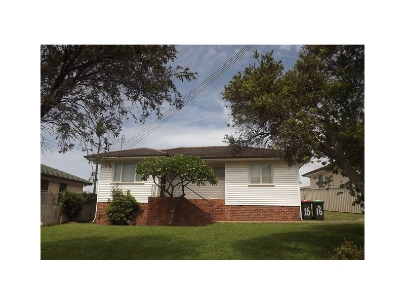 16 Beaton Street, Lake Illawarra NSW 2528