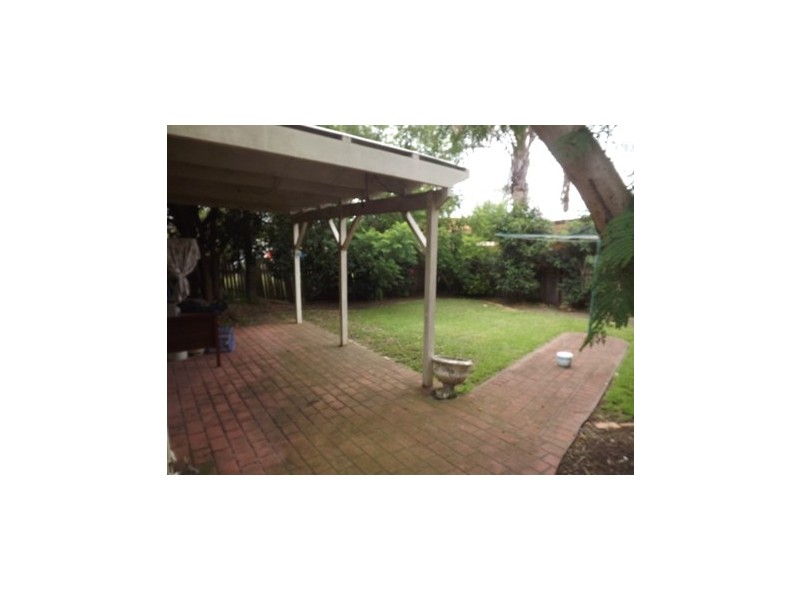 47 Phillip Crescent, Barrack Heights NSW 2528