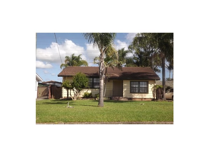 50 Eleebana Crescent, Koonawarra NSW 2530