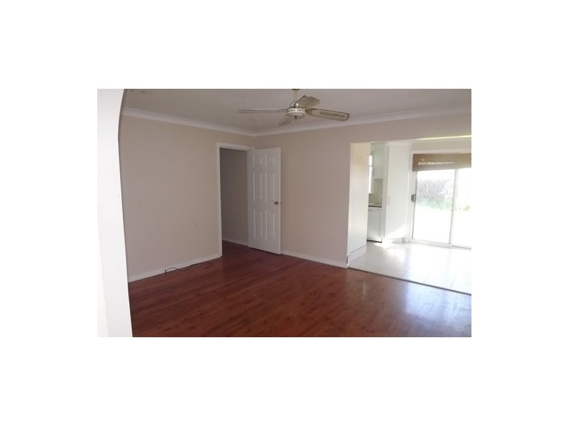 50 Eleebana Crescent, Koonawarra NSW 2530