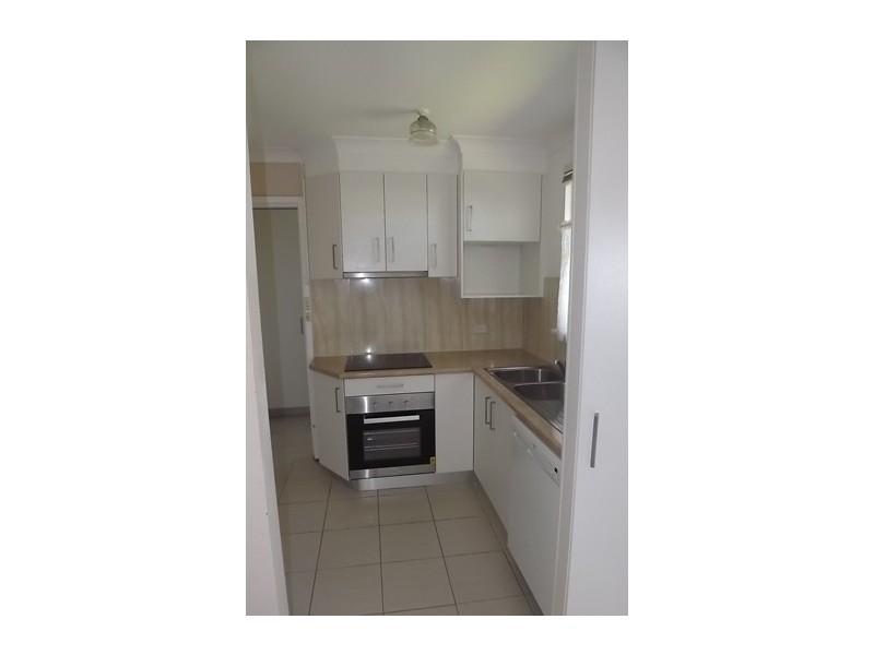 50 Eleebana Crescent, Koonawarra NSW 2530