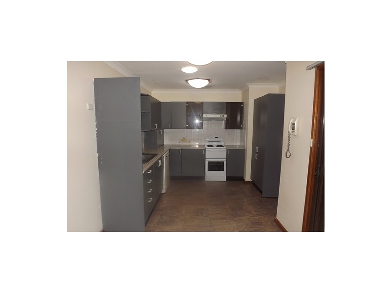 12 Fleetwood Cres, Warilla NSW 2528