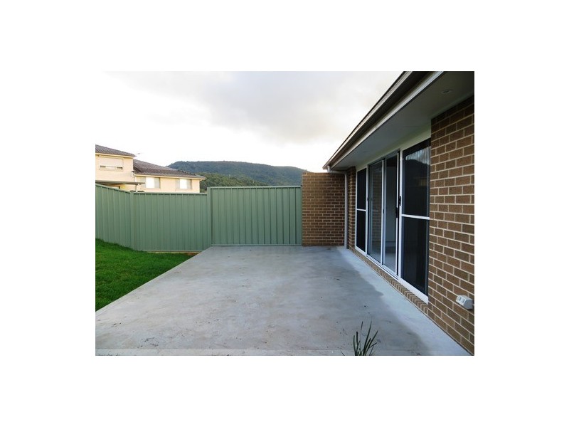10a Clermont Crescent, Albion Park NSW 2527