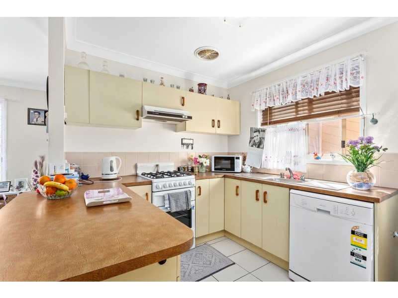 10/12 Bellbird Close, Barrack Heights NSW 2528