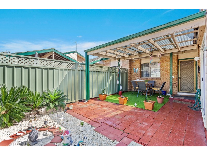10/12 Bellbird Close, Barrack Heights NSW 2528