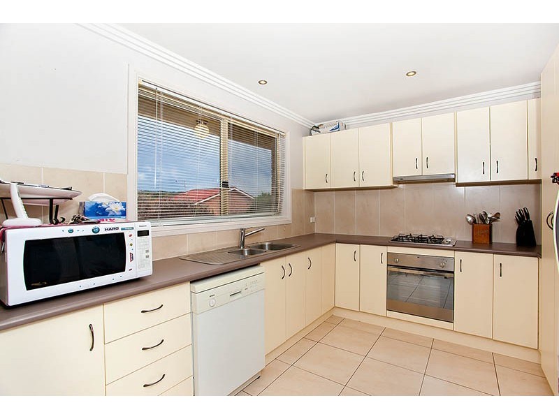 2/4 Merimbula Close, Flinders NSW 2529