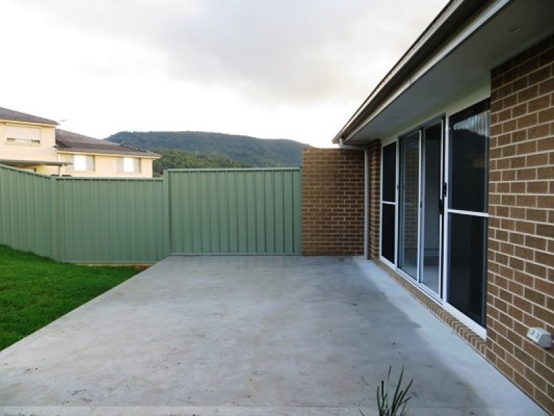 10a Clermont Crescent, Albion Park NSW 2527