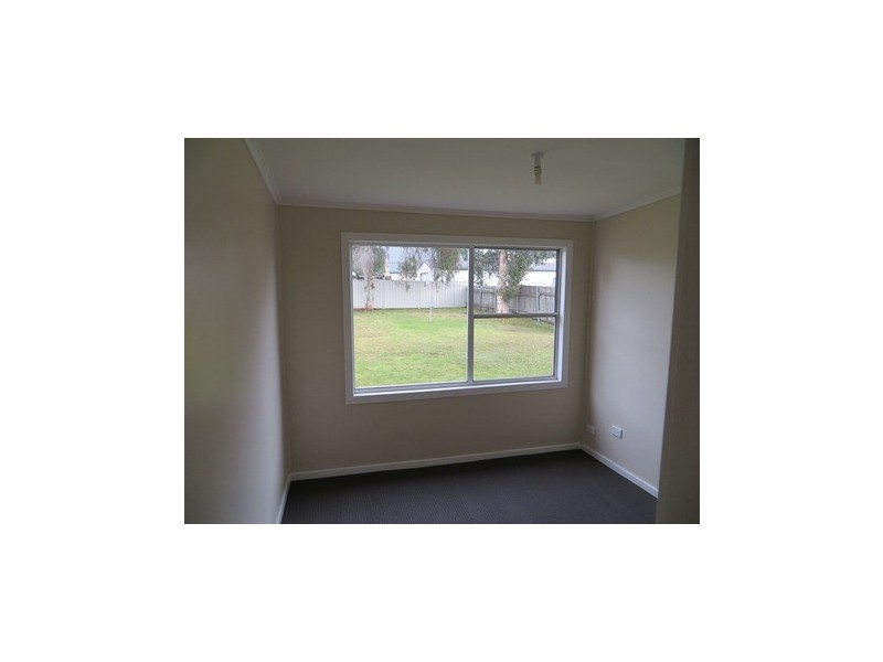 139 Central Avenue, Oak Flats NSW 2529