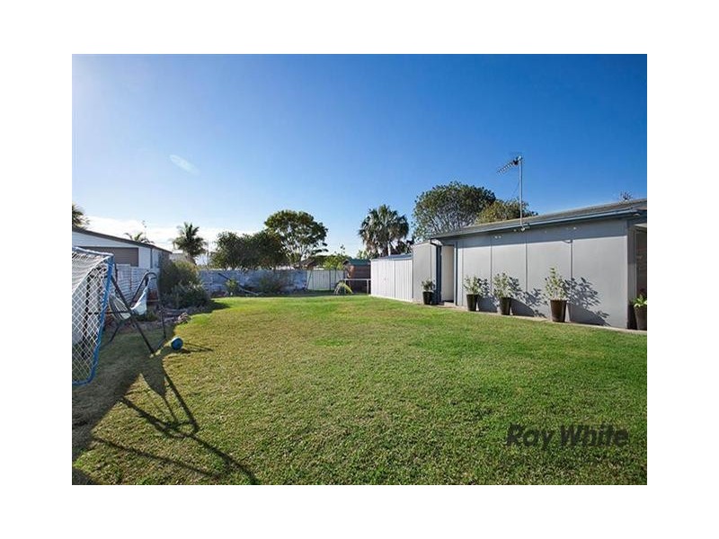84 addison avenue, Lake Illawarra NSW 2528