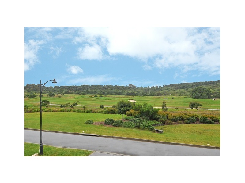 3 St Andrews Parkway, Shell Cove NSW 2529