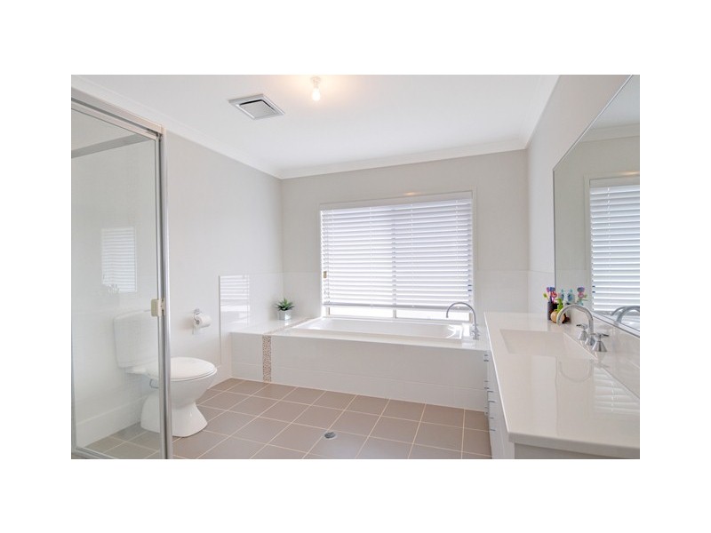 3 St Andrews Parkway, Shell Cove NSW 2529