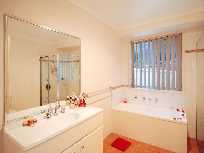 12 Pickersgill Way, Shell Cove NSW 2529