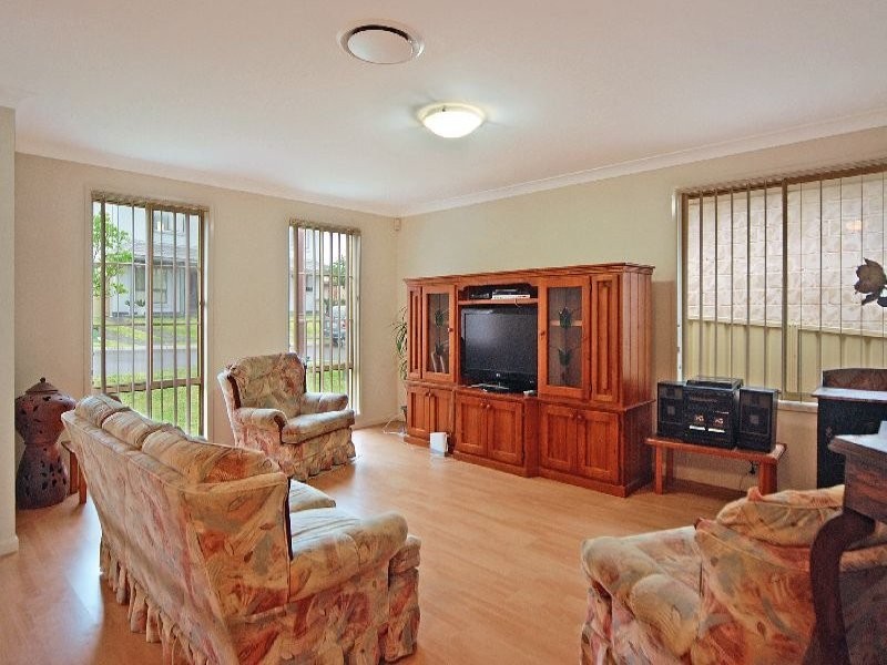 12 Pickersgill Way, Shell Cove NSW 2529