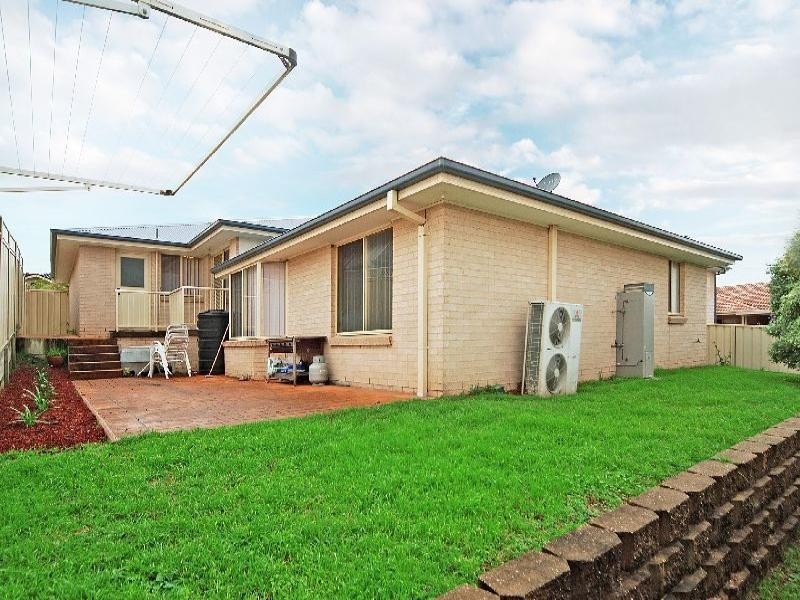 12 Pickersgill Way, Shell Cove NSW 2529