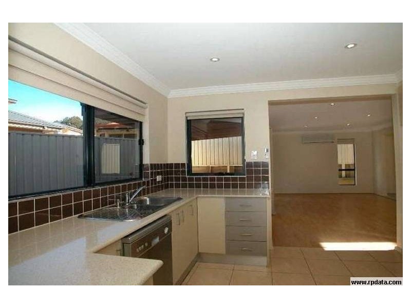 6 Todd Link, Albion Park NSW 2527