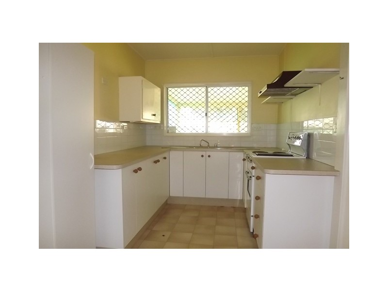 72 Ocean Street, Windang NSW 2528