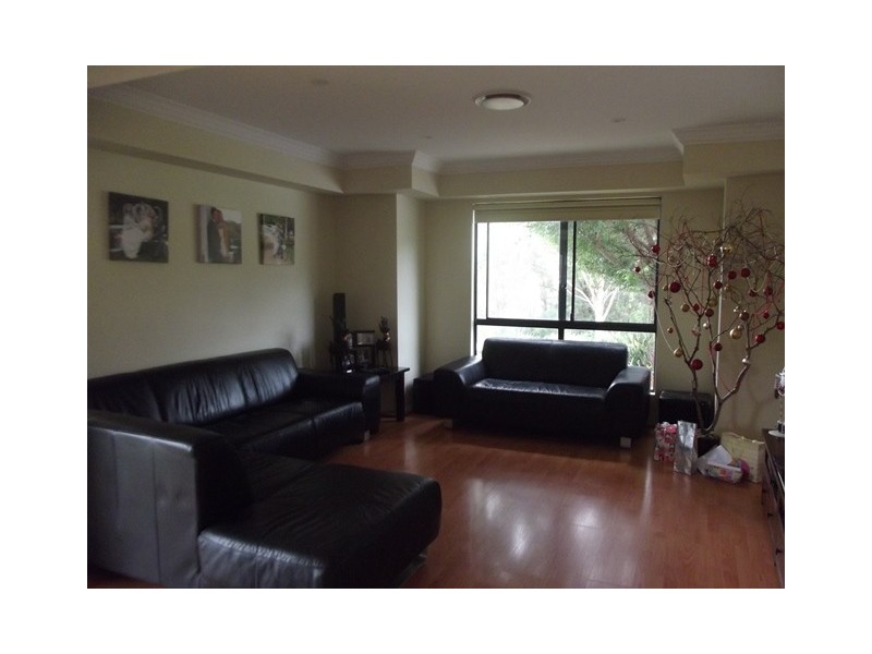 37 Campaspe Circuit, Albion Park NSW 2527