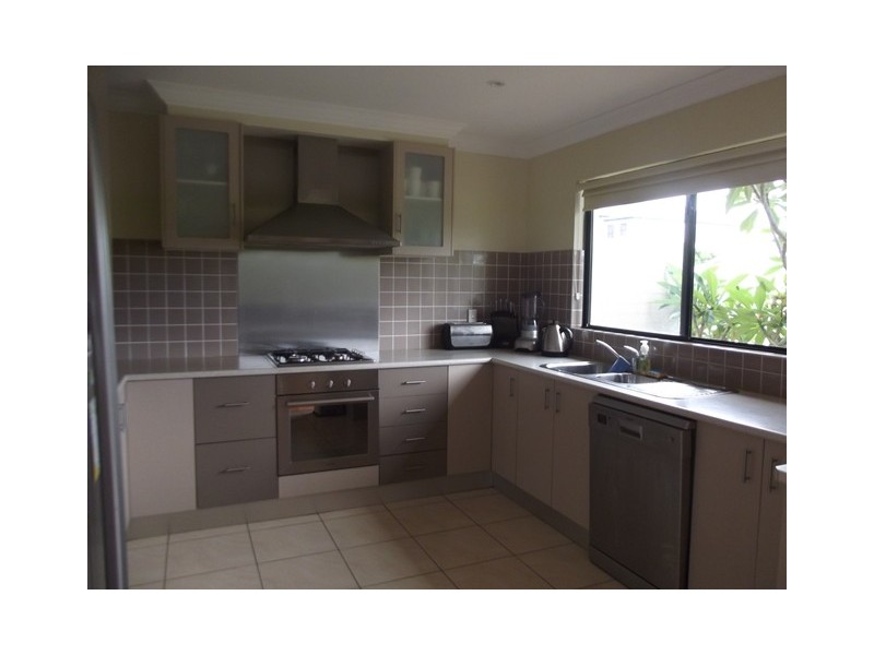 37 Campaspe Circuit, Albion Park NSW 2527