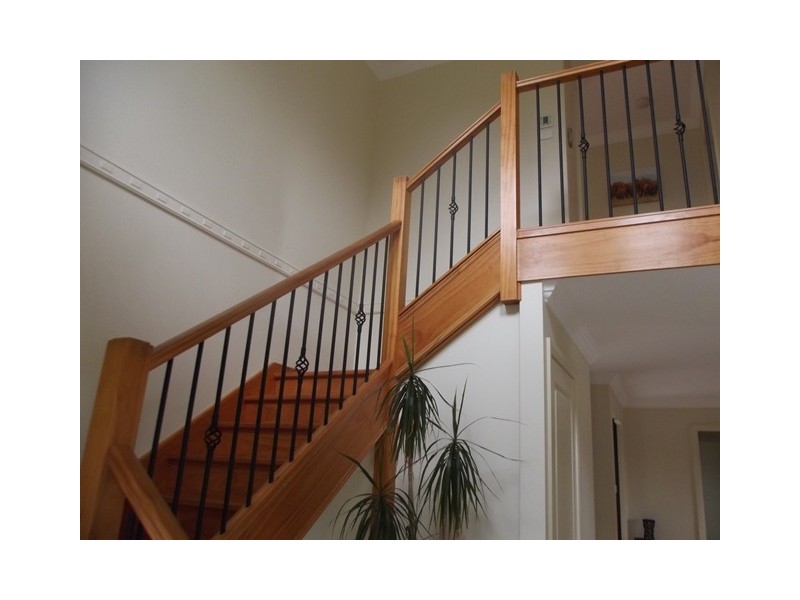 37 Campaspe Circuit, Albion Park NSW 2527