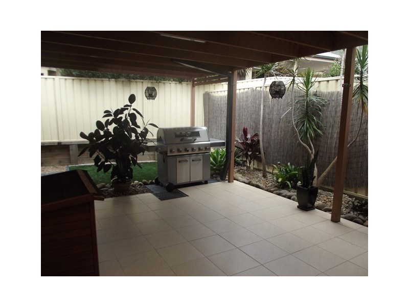 37 Campaspe Circuit, Albion Park NSW 2527