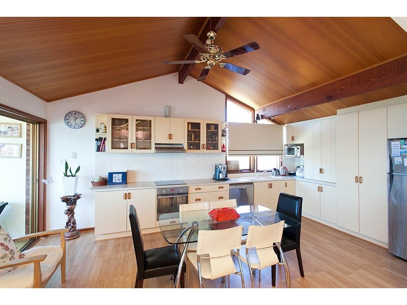 60 Porter Avenue, Mount Warrigal NSW 2528