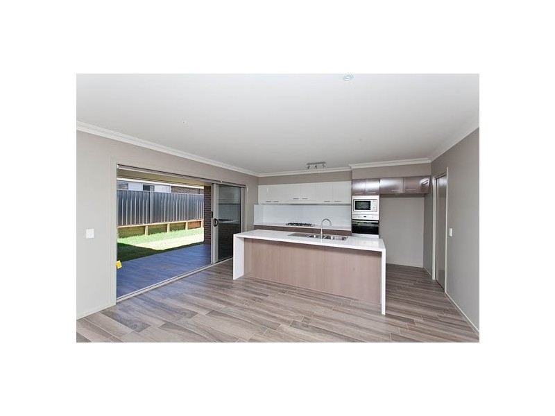 13 Seymour Road, Flinders NSW 2529