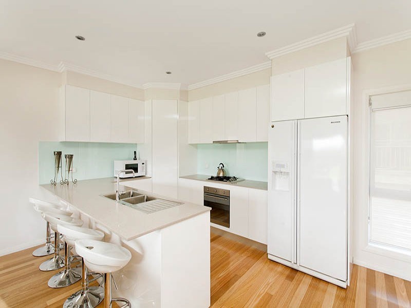 10 Beach Road, Shellharbour NSW 2529