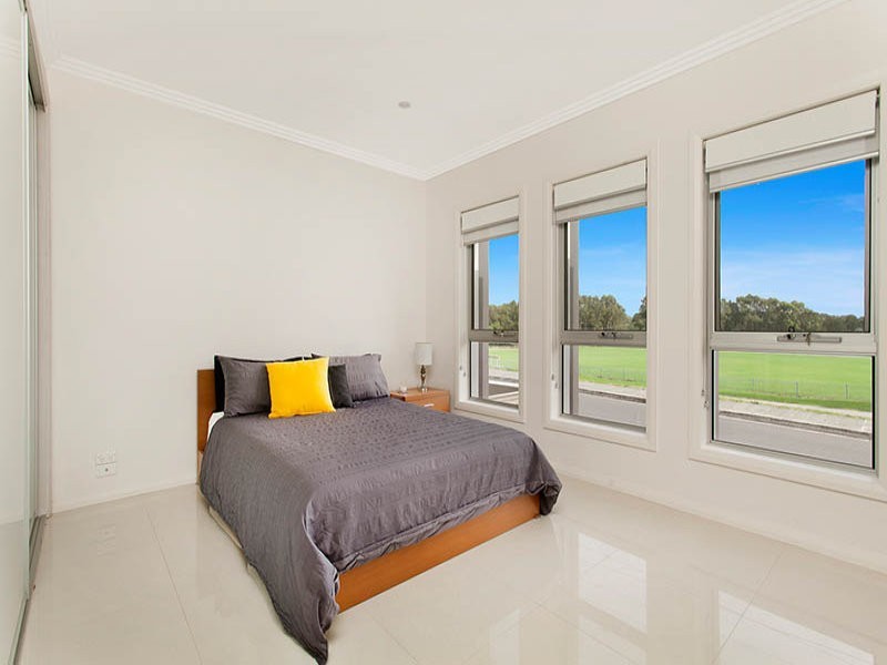10 Beach Road, Shellharbour NSW 2529