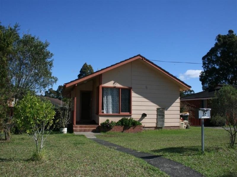 33 McDonald Avenue, Nowra NSW 2541