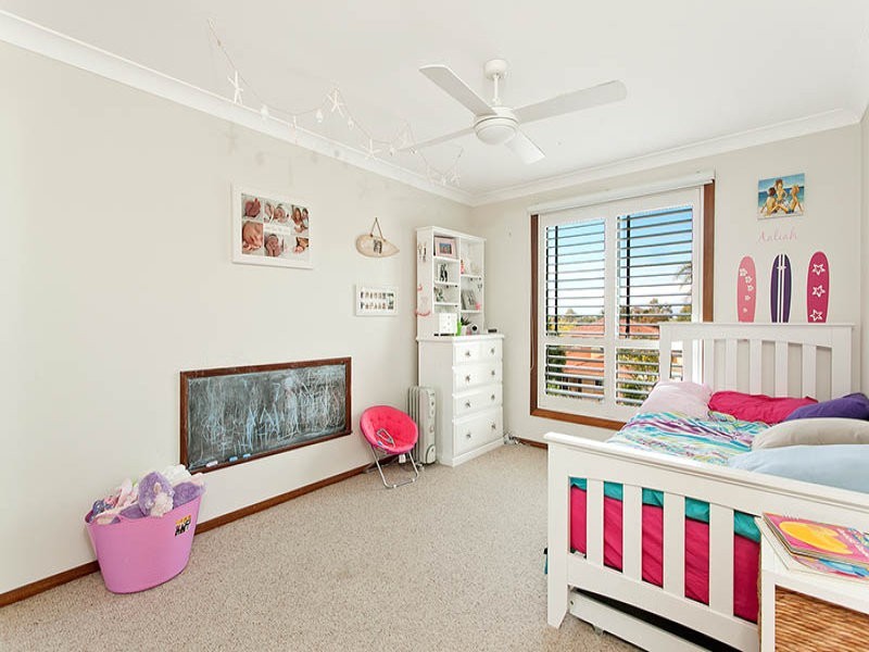 26 Eucumbene Avenue, Flinders NSW 2529