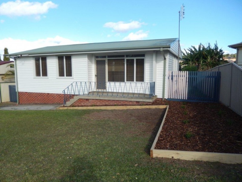 11 IRVINE STREET, Barrack Heights NSW 2528