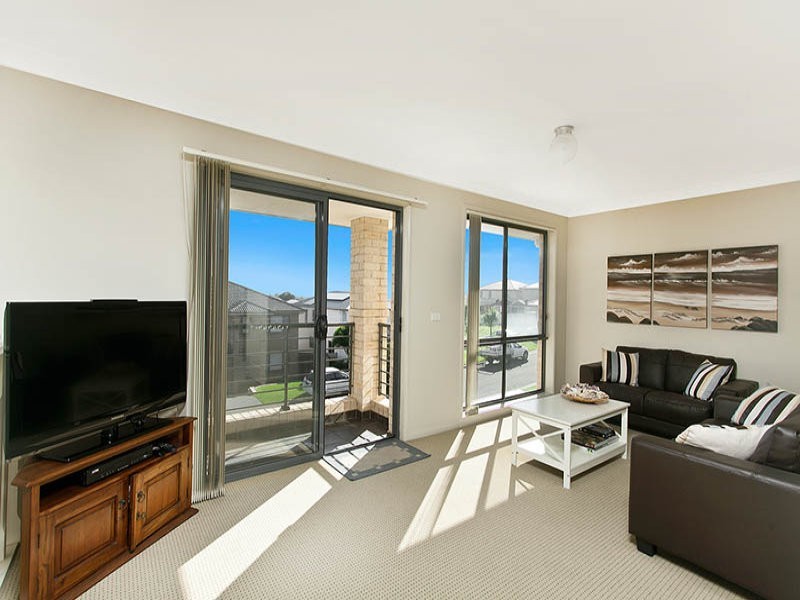 26 STRADBROKE AVENUE, Shell Cove NSW 2529