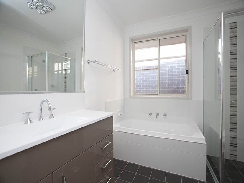 6 Shallows Drive, Shell Cove NSW 2529