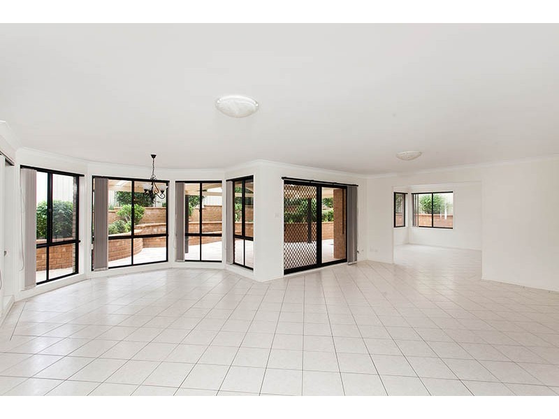 5 HOUTMAN AVENUE, Shell Cove NSW 2529