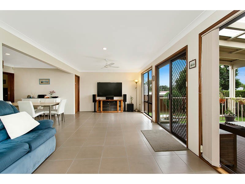 19 Konrads Road, Mount Warrigal NSW 2528