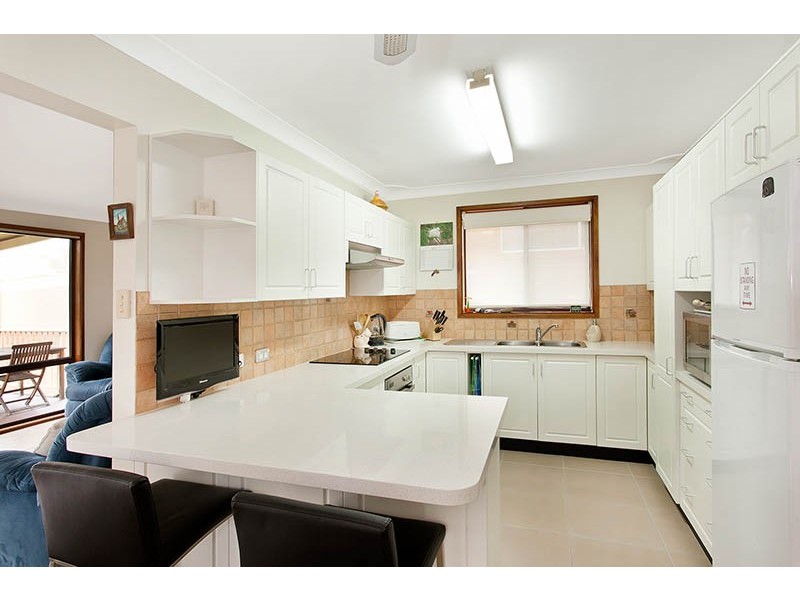 19 Konrads Road, Mount Warrigal NSW 2528