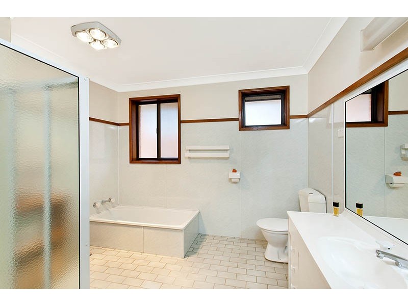 19 Konrads Road, Mount Warrigal NSW 2528