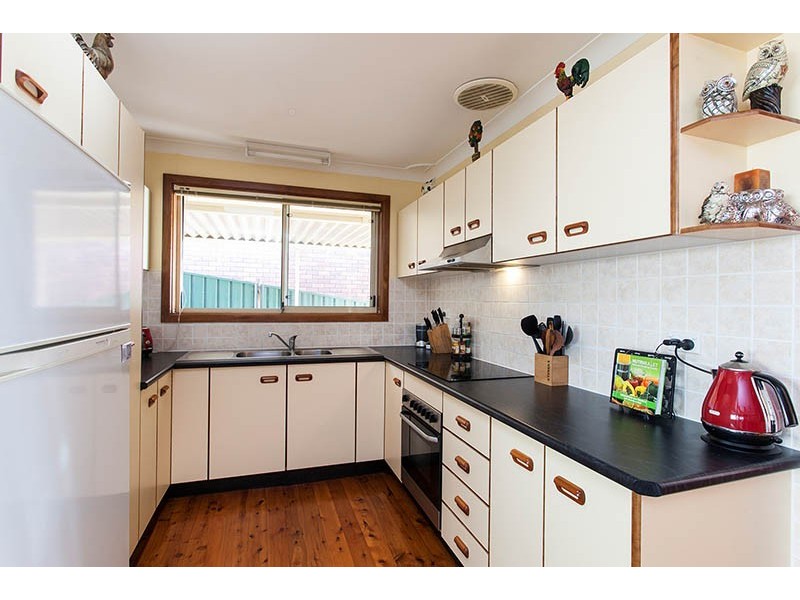 3 Porter Avenue, Mount Warrigal NSW 2528