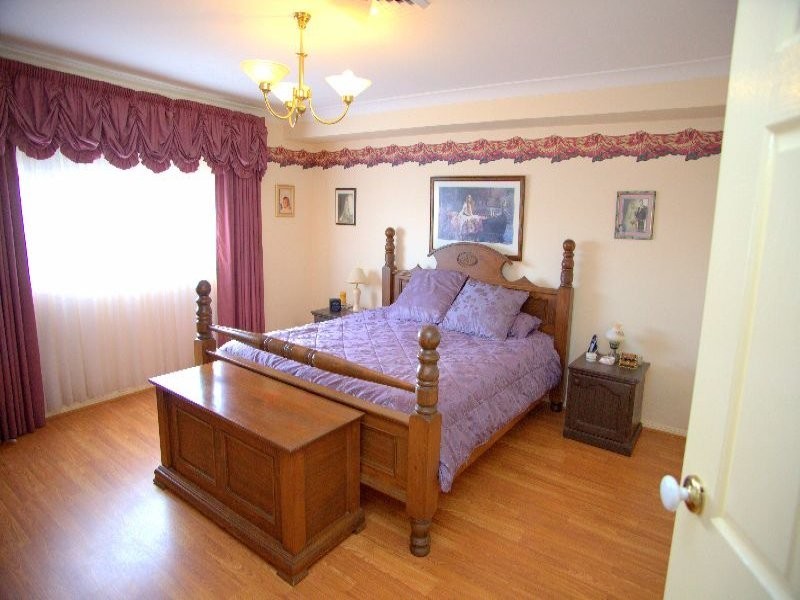 20 Mummuga Close, Flinders NSW 2529