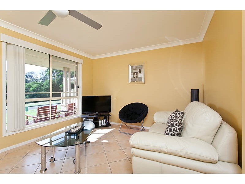 49 Campaspe Circuit, Albion Park NSW 2527