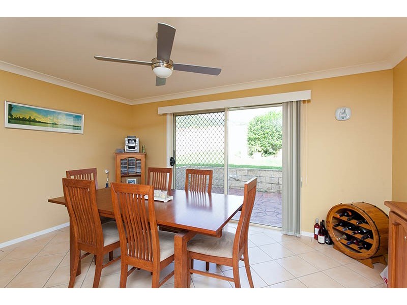 49 Campaspe Circuit, Albion Park NSW 2527