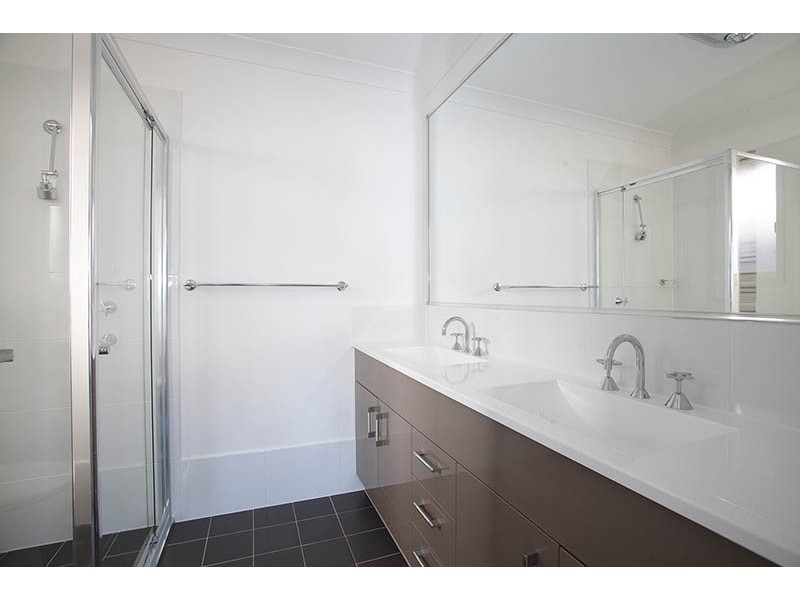 6 Shallows Drive, Shell Cove NSW 2529