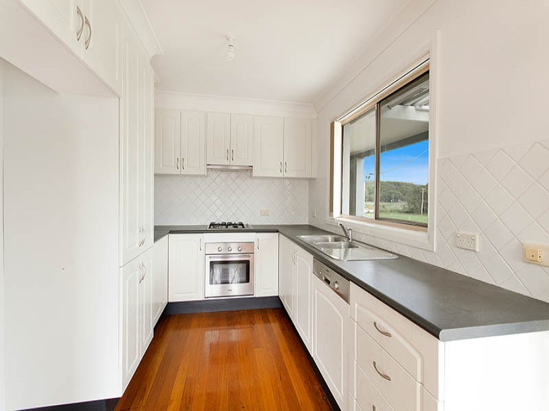 14 Beach Road, Shellharbour NSW 2529