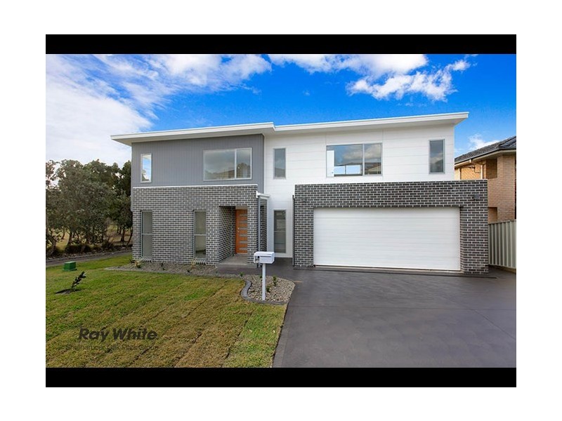 10 Hayman Crescent, Shell Cove NSW 2529