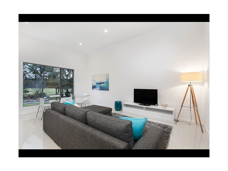 10 Hayman Crescent, Shell Cove NSW 2529