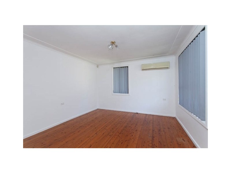 8 Wall Street, Warilla NSW 2528