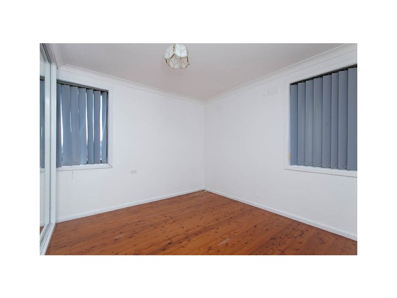 8 Wall Street, Warilla NSW 2528