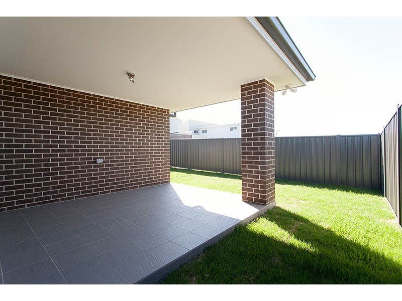 21 Sloop Avenue, Shell Cove NSW 2529