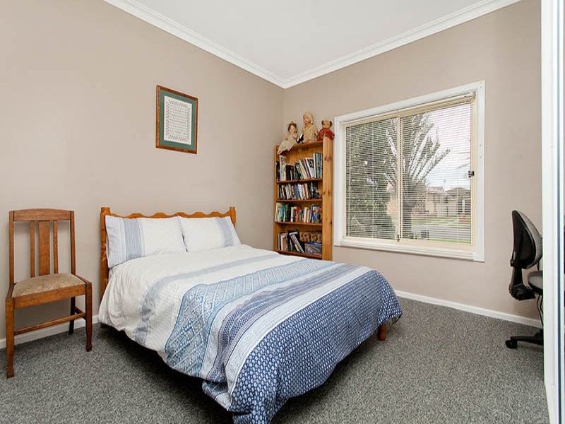 7 Stephanie Avenue, Warilla NSW 2528