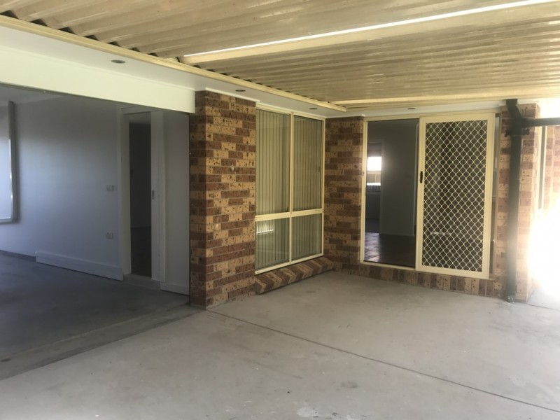 3 Graham Street, Albion Park NSW 2527